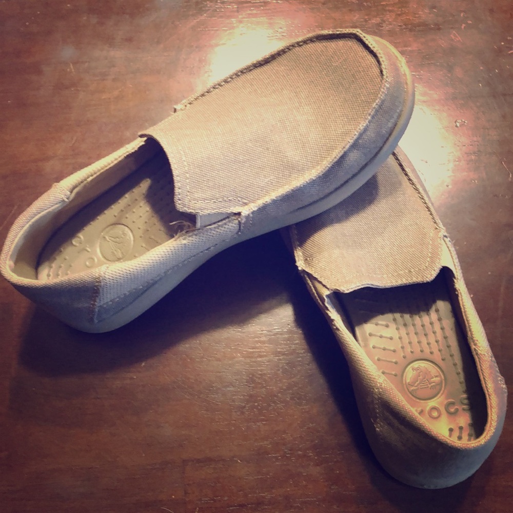 Crocs slip on shoes